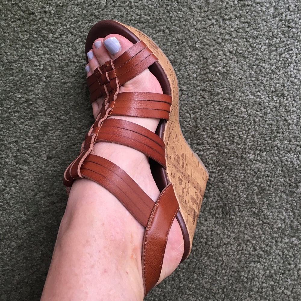 Dolce Vita Brown Wedge Sandal  Size 6-1/2 - Picture 4 of 7